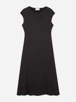 „The Edit“ Satin-Midikleid