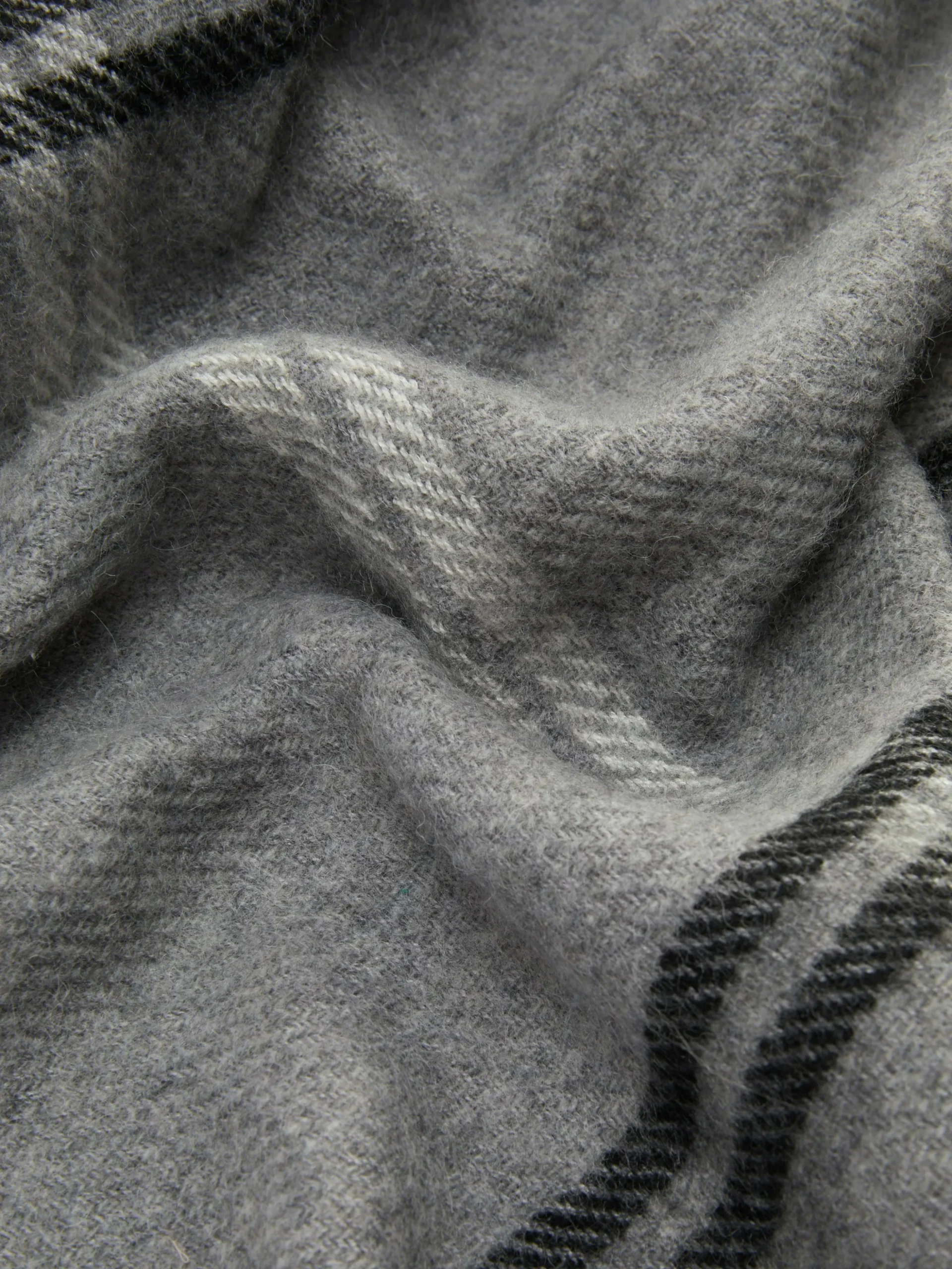 „The Edit“ Schal Mit Karomuster