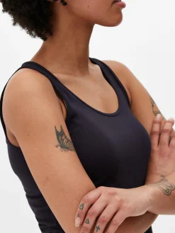 Top Aus Stretch Mit Trägern