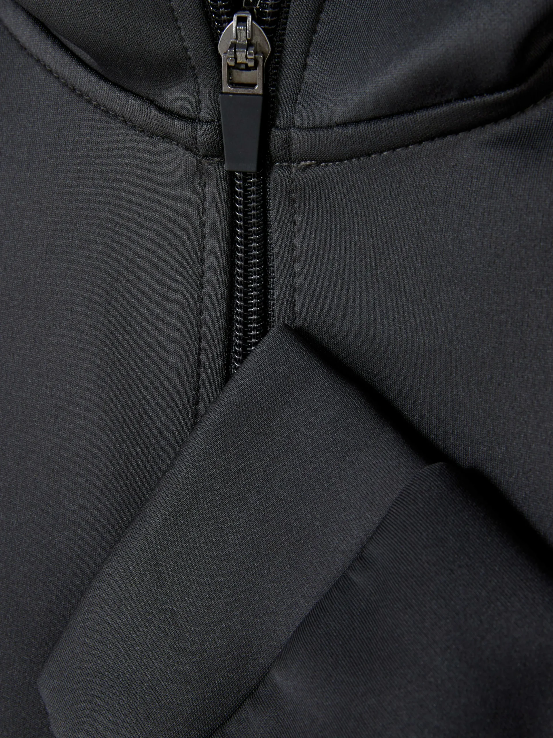 Trainingsjacke Mit Reißverschluss Zum Kombinieren