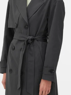 Zweireihiger Trenchcoat Mit Gürtel